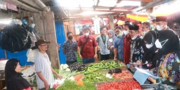 Bupati Anwar Sadat Sidak Pasar, Pastiķan Sembako Stabil