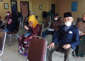 Hari ini, Warga Desa Tugu Utara Mendapatkan Bantuan BLT-DD