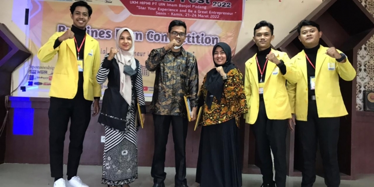 Putra Putra Jepara Juara Nasional Dalam Bussines Plan Competition di Padang