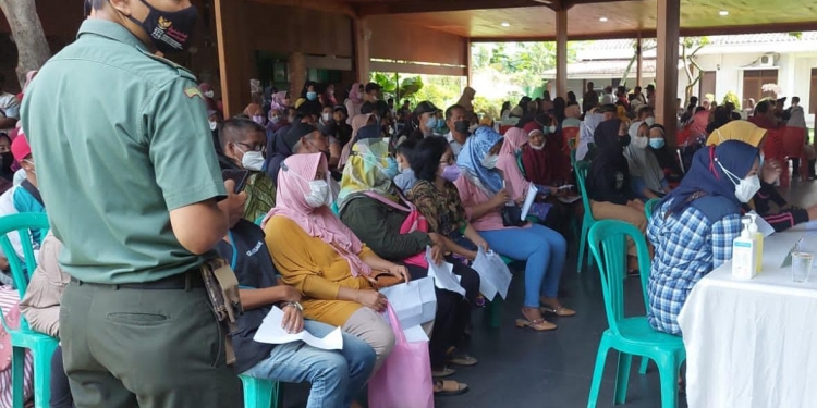 Kodim 0508 Depok Bantu Salurkan BLT