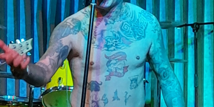 Penampilan Memukau GLENN & THE VICIOUS BOYS di Hard Rock Cafe, Jakarta