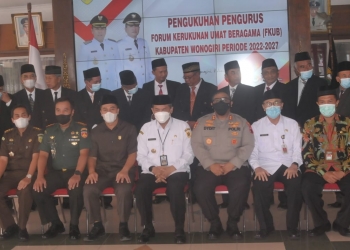 Guna Merawat Kerukunan *Pengurus FKUB Wonogiri Dikukuhkan Bupati.*