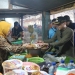 Pj. Bupati Jepara Ajak Larisi Warung Pedagang Kaki Lima dan UMKM