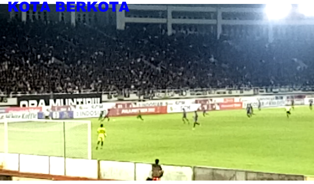 Slemania dan BCS Berpesta Ria di Stadion Manahan Ajang Piala Presiden