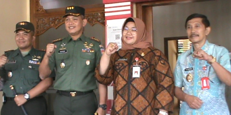 Komandan Korem 074/Warastratama Kolonel Inf. Achiruddin, S.E. melakukan kunjungan ke Kabupaten Sragen