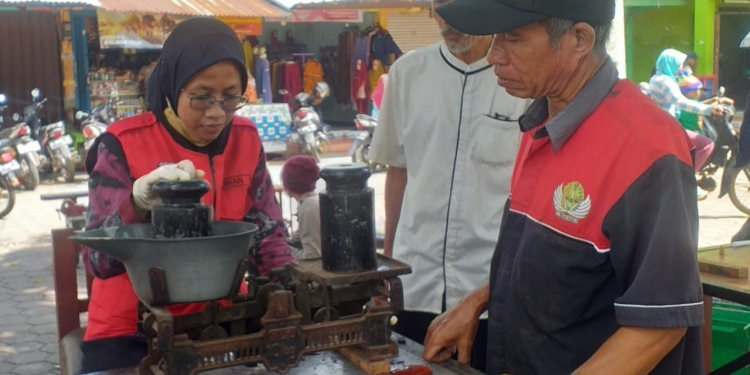 Wujudkan Jepara Tertib Ukur 2024, Tera Ulang Dipasar Se Kabupaten