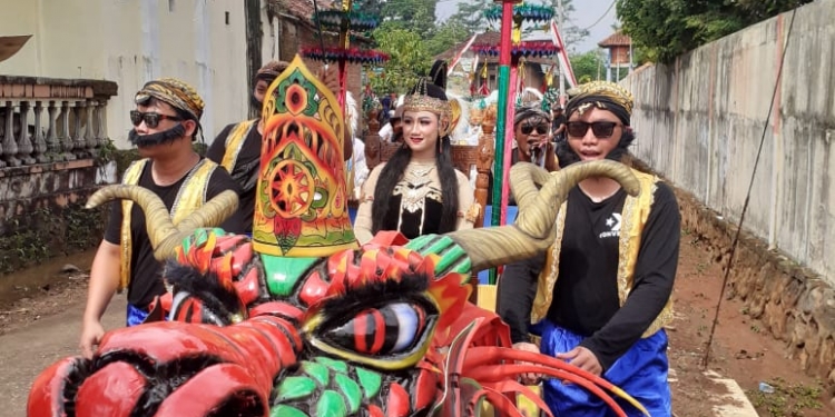 Kemeriahan Karnaval Culture Budaya Desa Rengging sambut HUT RI ke 77