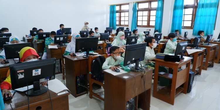 SMP Muhammadiyah PK Gelar Lomba Plasmic 2022