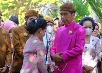 Jokowi Ngunduh Mantu Kaesang Keluar Kediaman Pasang Bleketepe