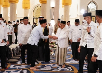 Gibran Solo Temani Wapres Isra Mi’raj Di Masjid Syekh Zayed