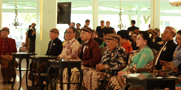 Tarik Wisatawan , Kirab Jumenengan Raja Mangkunegaran Dihelat Lagi