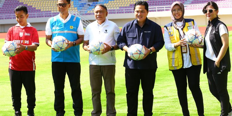 Ketum PSSI Tinjau Manahan Solo