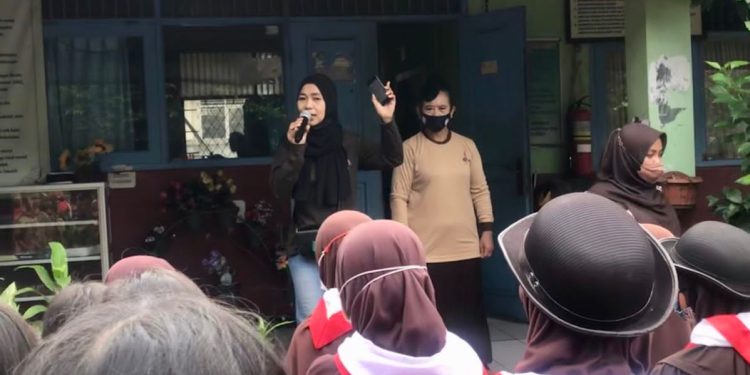 HARMONI Ala REPLIKA Bersama Siswa SDN Beji 1 DEPOK