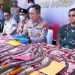 Mapolres Metro Depok Musnahkan Ribuan Botol Miras, Ratusan Sajam dan 40 Kg Ganja