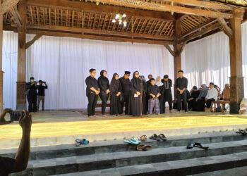 Rozak Rais Berpulang Umar Hasyim  Terkenang Saat Jadi Makcomblangnya