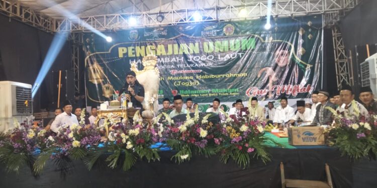 Personil Koramil 11 Tahunan Amankan Jalannya Acara Haul Mbah Jogo Laut (Syeh Muhtarom)