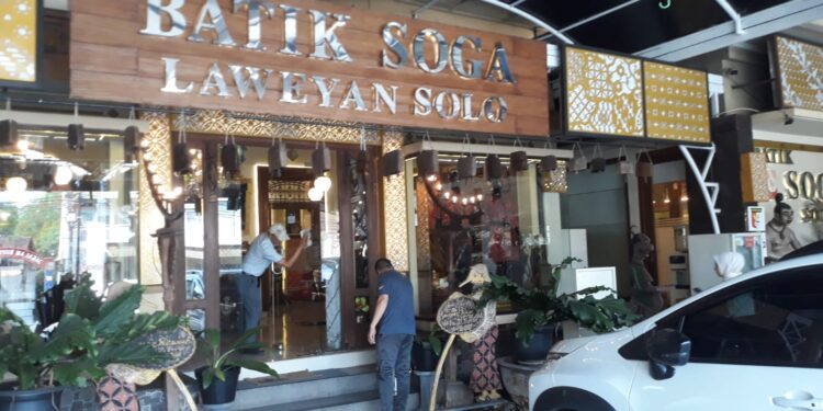 SBY & AHY Mampir Solo, Beli Batik