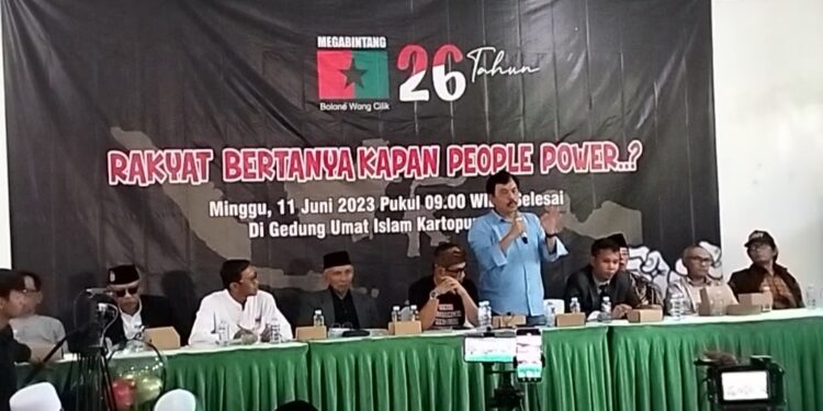 Syahganda Nainggolan Orasi di Solo : Perlu Kesabaran Revolusioner Seperti Anies dan Habib Riziek