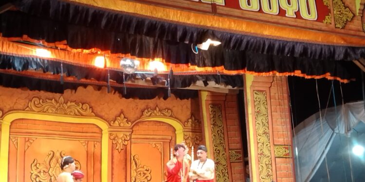 Ketoprak Srimulat meramaikan Sedekah Bumi Desa Kalipucang Kulon