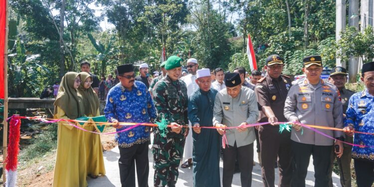 TMMD Sengkuyung Tahap I Sukses Bangun Jalan Sepanjang 569 Meter dan Renovasi Rumah