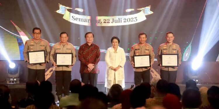 Polda Jawa Raih Penghargaan Atas Komitmen Dalam Mengawal Kasus Yang Melibatkan Anak