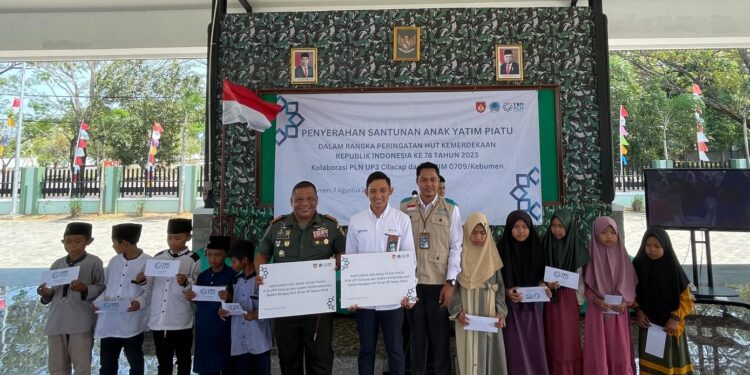 Kolaborasi PLN UP3 Cilacap Dan Kodim 0709/ Kebumen Berikan Santunan 100 YATAMA