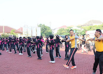 Sambut HUT Polwan Ke-75, Polres Jepara Gelar Olah Raga Bersama hingga Bazar UMKM