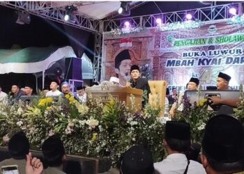 Buka Luwur Mbah Yai Daren Datangkan Pendakwah Viral