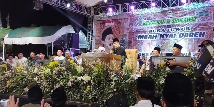 Buka Luwur Mbah Yai Daren Datangkan Pendakwah Viral