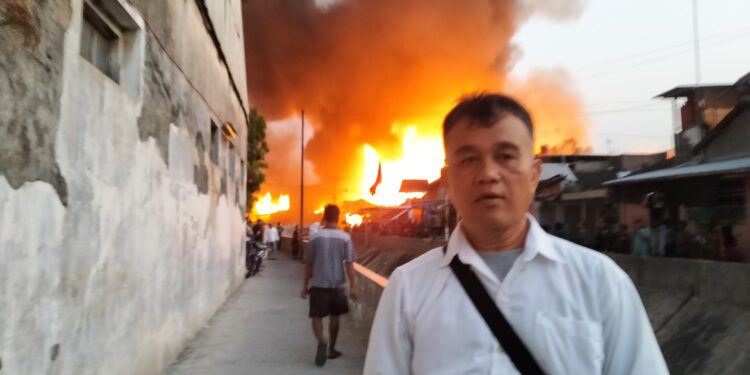 Live Report (1): Amuk Si Jago Merah di Joyosudiran , Pasar Kliwon Kota Solo , Selasa 3 Oktober 2024