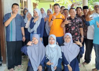 Deklarasi Untuk Umar PAN dari MI ULUMUL QUR’AN ALI BIN ABI THALIB SURAKARTA , Minta Perhatian Sarpras