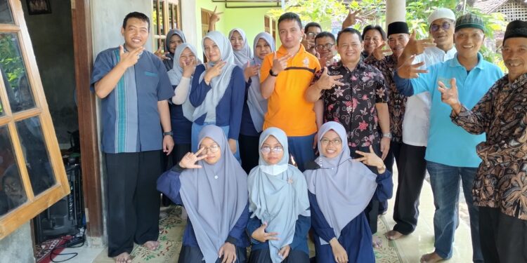 Deklarasi Untuk Umar PAN dari MI ULUMUL QUR’AN ALI BIN ABI THALIB SURAKARTA , Minta Perhatian Sarpras