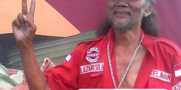 In Memoriam Seniman Eksentrik Ampek Lazaro, dikenal sebagai relawan Jokowi Ganjar dan PDIP
