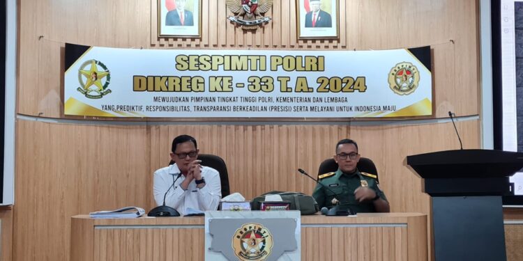 Widya Iswara Sespim Polri Brigjen Pol Susetio Cahyadi Bicara Manajemen Resiko dihadapan Serdik Sespimti Polri Dikreg ke-33, Sespimmen Polri Dikreg ke-64 Tahun 2024