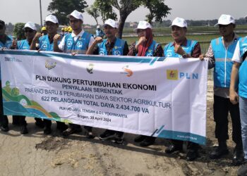  Petani Ceria , PLN Gelar Penyalaan Serentak Sektor Agrikultur di Kliwonan Masaran Sragen