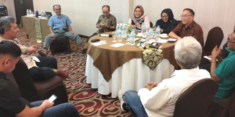 PINSAR Pusat Sosialisasikan Hari Ayam Telur Nasional 2024 di Solo