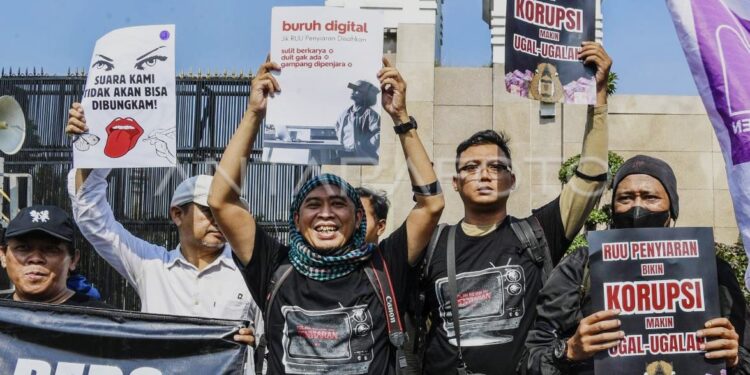 Tolak RUU Penyiaran Yang Kebiri Kebebasan Pers