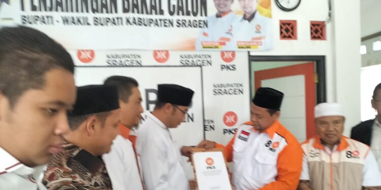 Sigit Pamungkas Senior Fellow Kajian Politik Elektoral , Ikut Berebut Kursi Bupati Sragen