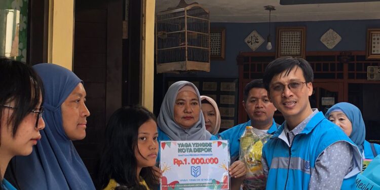 Siswi SDN Curug 2 Depok Dapat Bantuan Pendidikan