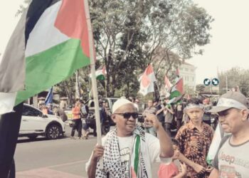 DETIK2 SHOLAT GHOIB UNTUK ISMAEL HANIYEH DI GLADAG SOLO