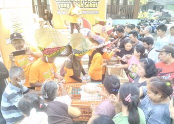Semarak HATN 2024 PINSAR Gelar Bazar Ayam & Telur di Taman Keprabon Solo