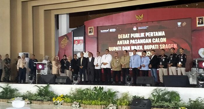 Debat Pilbup Sragen Ajang Dua Kekuatan Kubu Untung Versus Agus