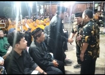 Ribuan Orang Hadiri Haul Cak Diqin , Umar Hasyim Terharu Atas Hasil Karya dan Persahabatannya