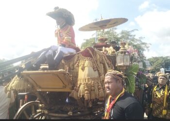 Kirab Jumenengan ke-21 PB XIII, Digelar Pagi bukan takut hujan Tapi Berdasarkan ” Sangat “