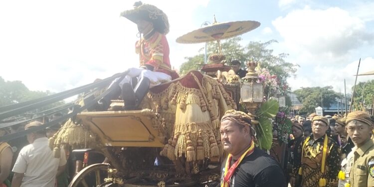 Kirab Jumenengan ke-21 PB XIII, Digelar Pagi bukan takut hujan Tapi Berdasarkan ” Sangat “