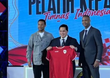 PSSI Resmi Kenalkan Patrick Kluivert, Target Bawa Timnas Lolos Piala Dunia 2026