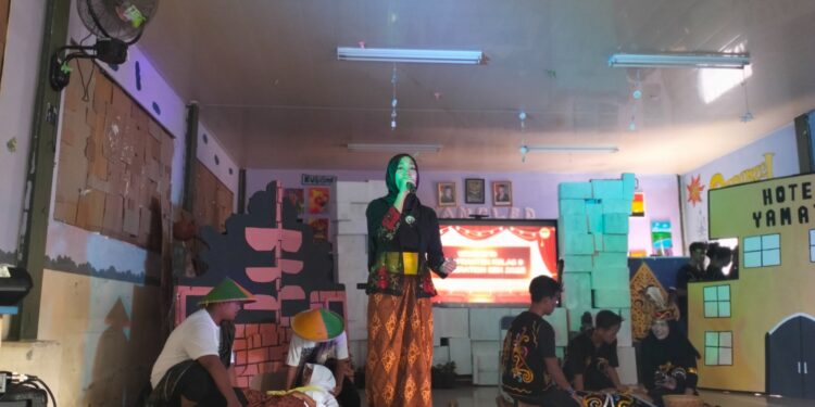 SMPN 25 Depok Sukseskan Gelaran Seni Budaya