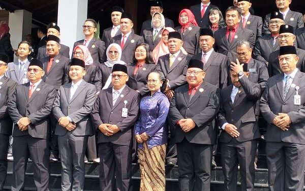 Dua Legislator Solo Diganti PAW, Satu Korupsi ( PDIP ) , Satu Meninggal Dunia ( PAN )