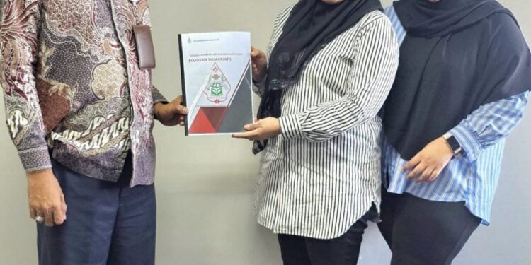 MENUJU JAKARTA KOTA GLOBAL DENGAN MEMBANGUN MASYARAKAT MANDIRI EKONOMI YANG BERKEPRIBADIAN DALAM BERKEBUDAYAAN