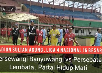 Satu satunya Gubernur Yang Datang di Liga 4 Nasional, Gubernur Nusa Tenggara Timur (NTT) Emanuel Melkiades Laka Lena Angkat Jempol Ke Pemain Persebata